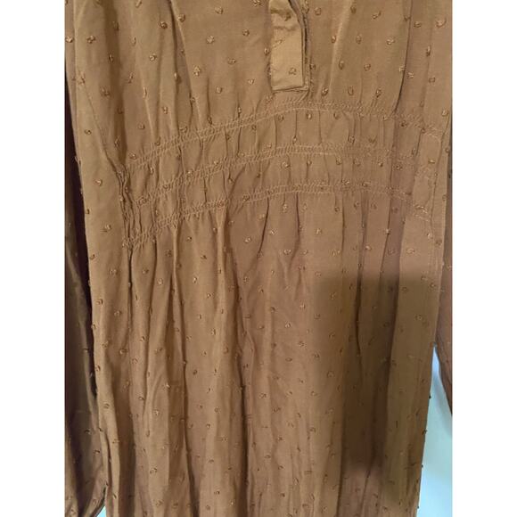 Umgee Rusty Brown Swiss Dot dress Cinched Waist V-Neck Size Small - Picture 3 of 12